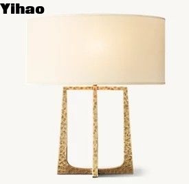 comprar Lámparas de mesa de madera con base de hierro martillado con sombra de lino ovalado blanco fabricación en línea