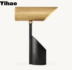 comprar 150 grados giratorios hacia arriba tubos de latón sólido lámparas de mesa de lado de la cama para el salón fabricación en línea