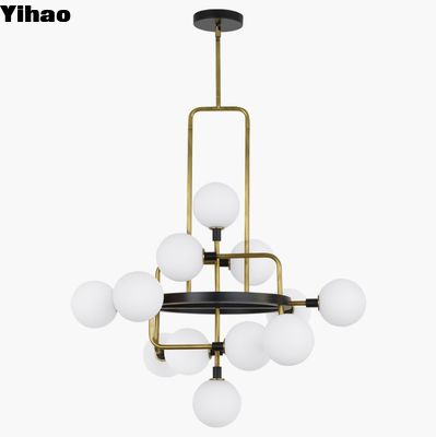 Vsual Comfort Viaggio Chandelier 700VGO, también conocido como el Viaggio.