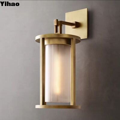 Yihao Modern Classic Copper Surface Wall Lamp con 2700K de luz blanca cálida para el salón y la cocina